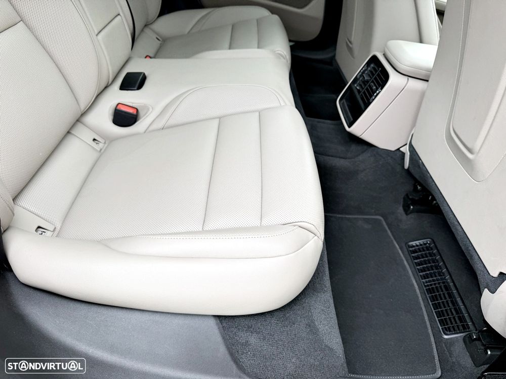 Porsche Taycan 4S - 30