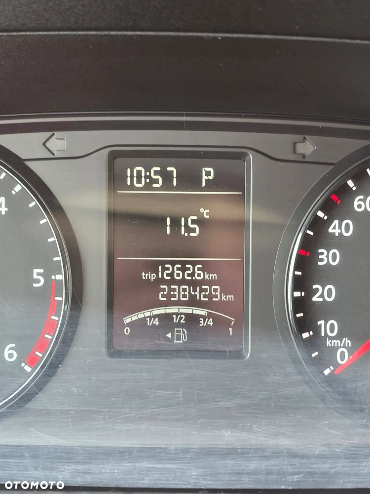 Volkswagen Caravelle 2.0 TDI L2 Comfortline DSG - 10