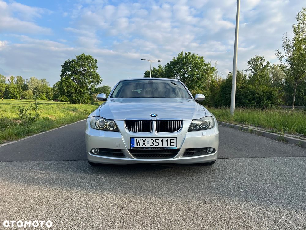 BMW Seria 3 325xi - 9