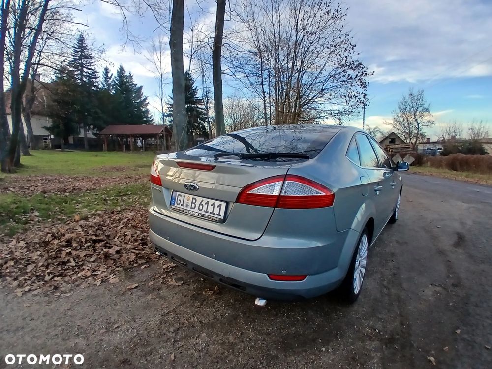 Ford Mondeo 2.5 Titanium X - 12