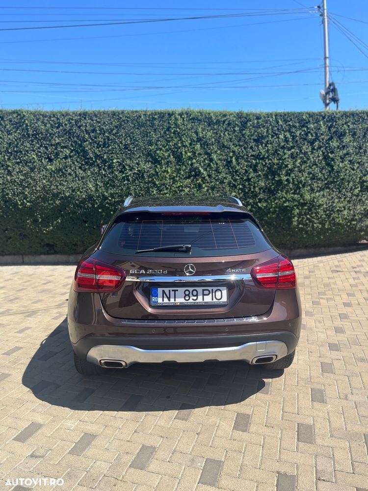 Mercedes-Benz GLA 220 d 7G-DCT AMG Line - 5