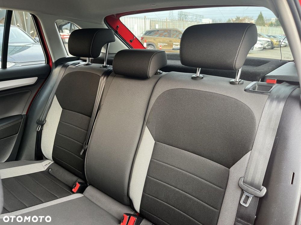 Skoda RAPID 1.0 TSI Ambition - 24