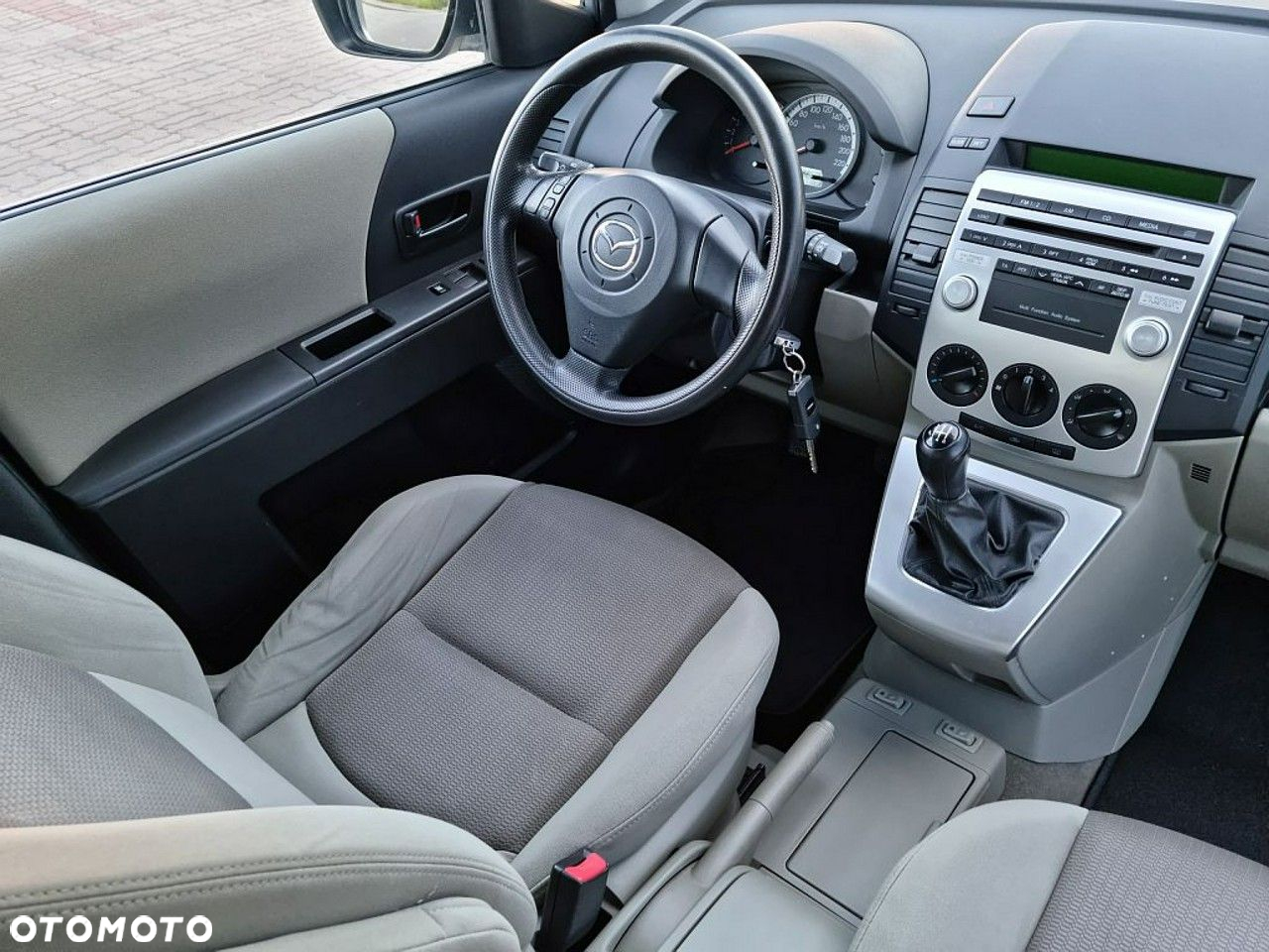 Mazda 5 - 12
