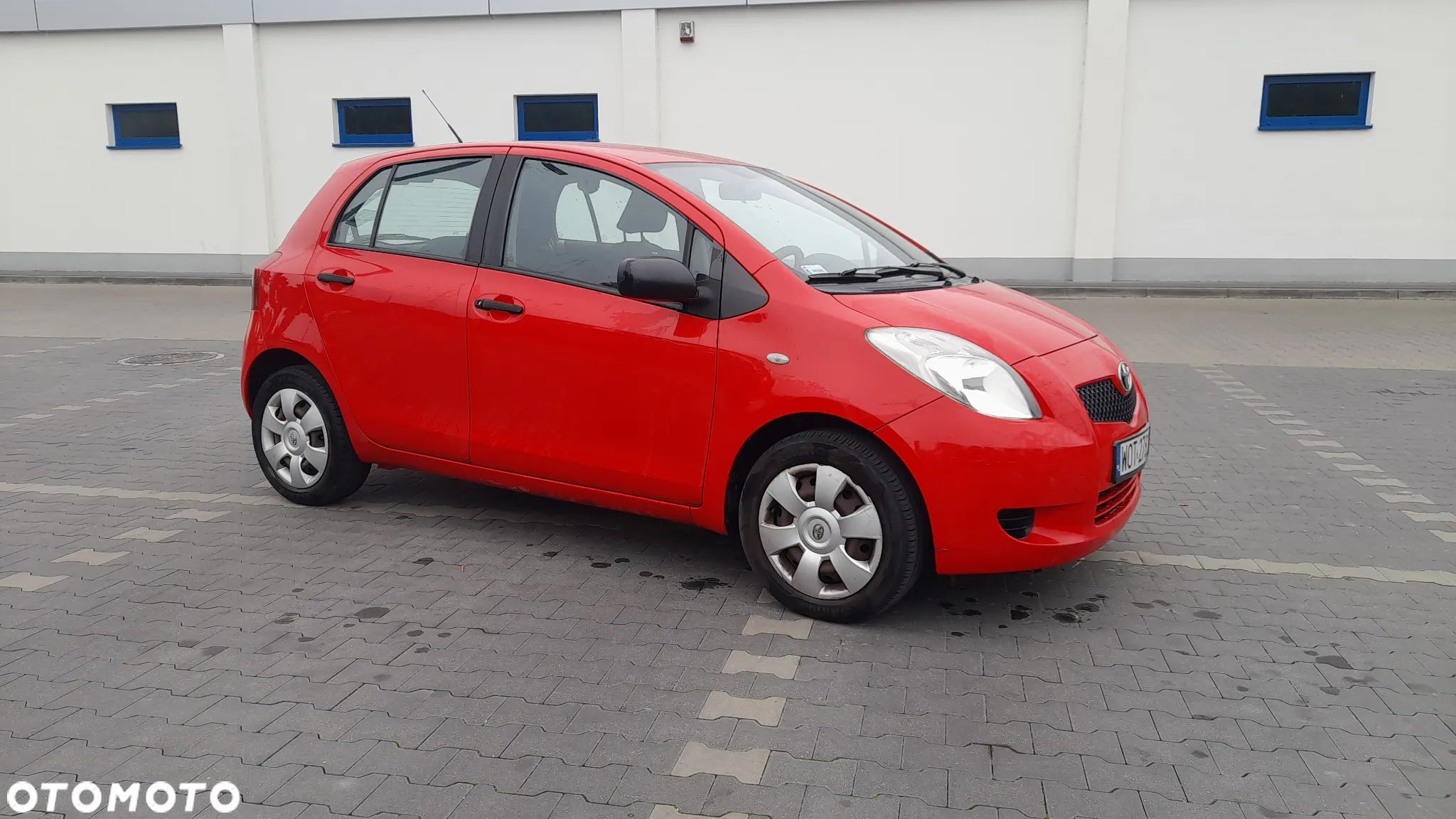 Toyota Yaris - 1