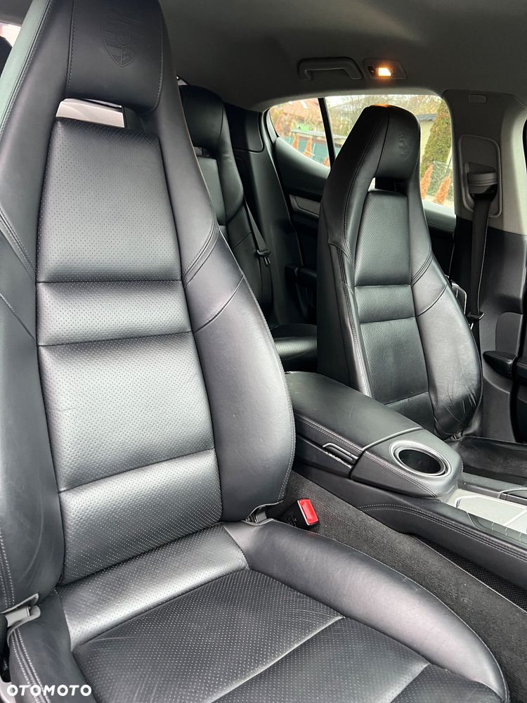 Porsche Panamera PDK - 13