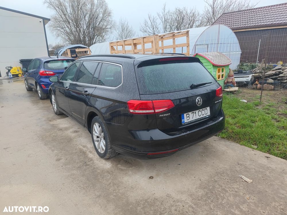 Volkswagen Passat 2.0 TDI DSG Highline - 11