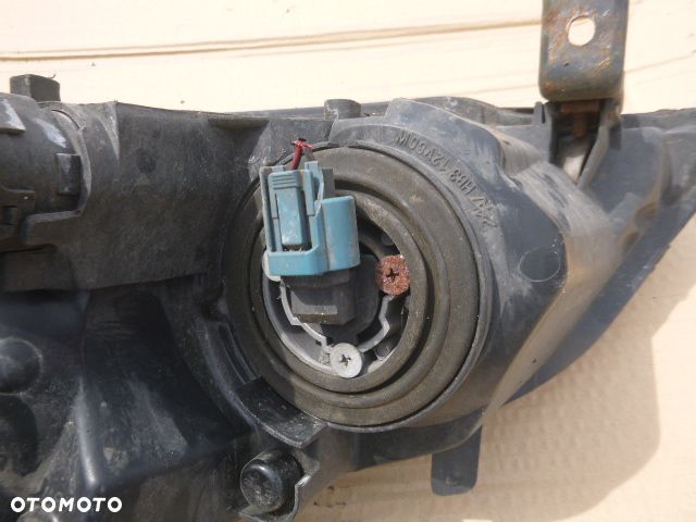LAMPA PRAWY PRZÓD PRAWA PRZEDNIA HONDA CIVIC VII LIFT SEDAN 5D 04-06 - 20