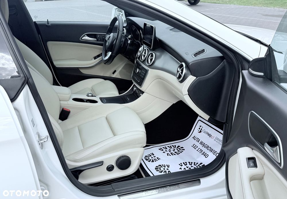 Mercedes-Benz CLA - 37