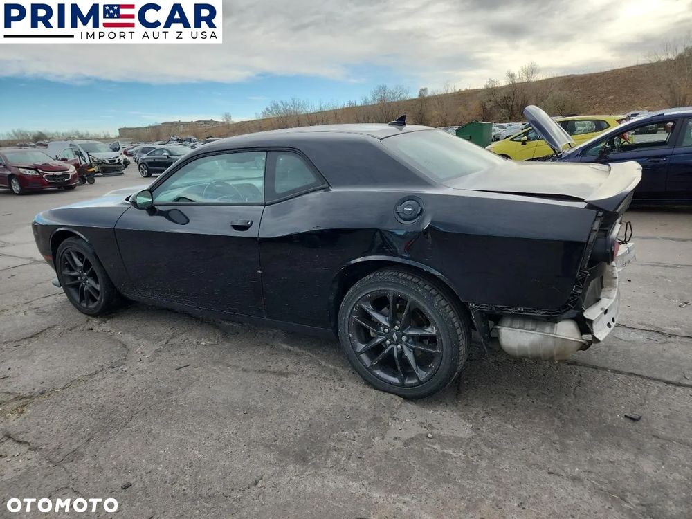 Dodge Challenger - 4