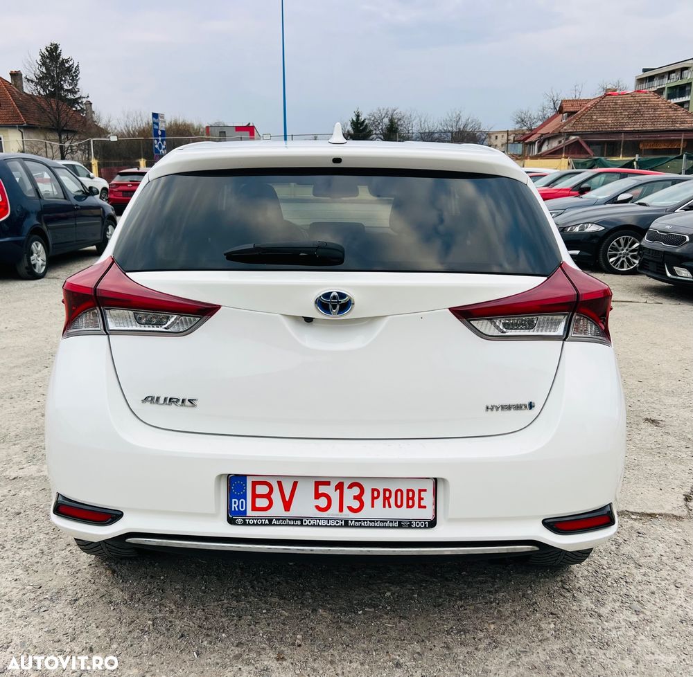 Toyota Auris 1.8 L VVT-i Sol+ - 21