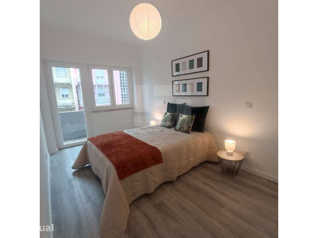 Apartamento t3 à venda na Rua João Ortigão Ramos, - Grande imagem: 2/22