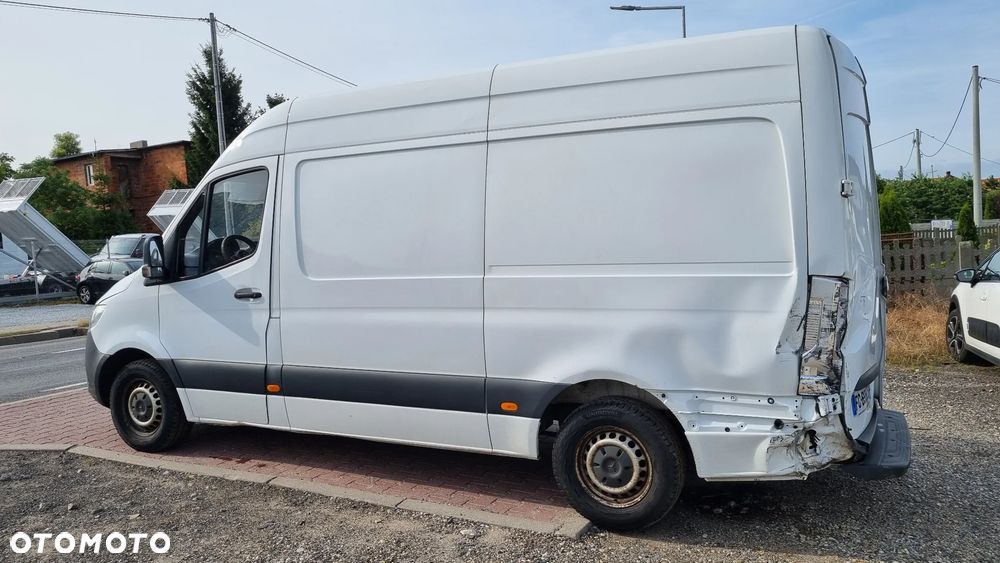 Mercedes-Benz Sprinter - 1