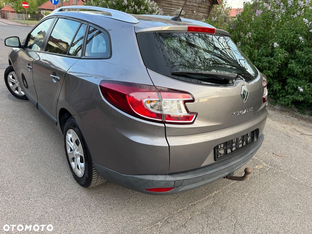 Renault Megane ENERGY dCi 110 Start & Stop Bose Edition - 4
