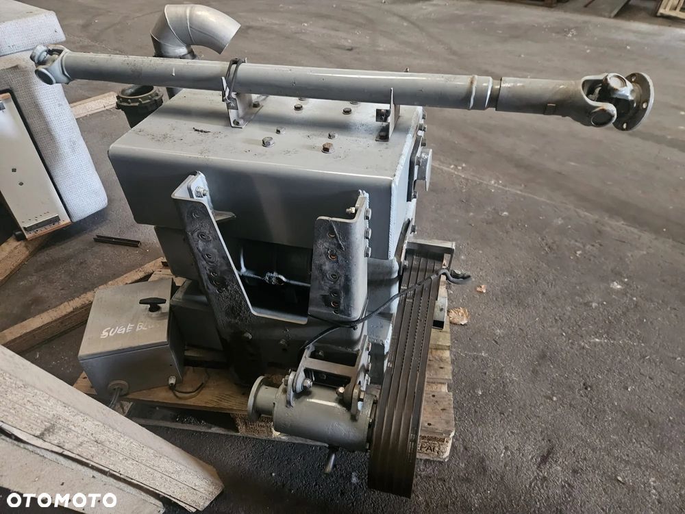 Wywrotka z pompą do załadunku zboża - 12