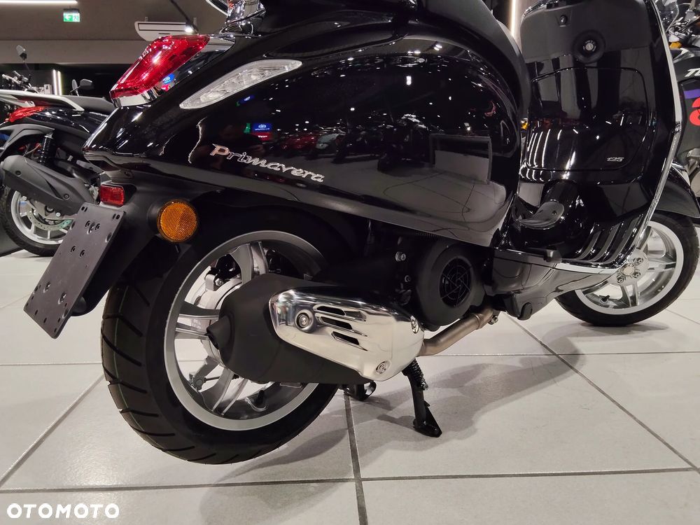 Vespa Primavera - 15