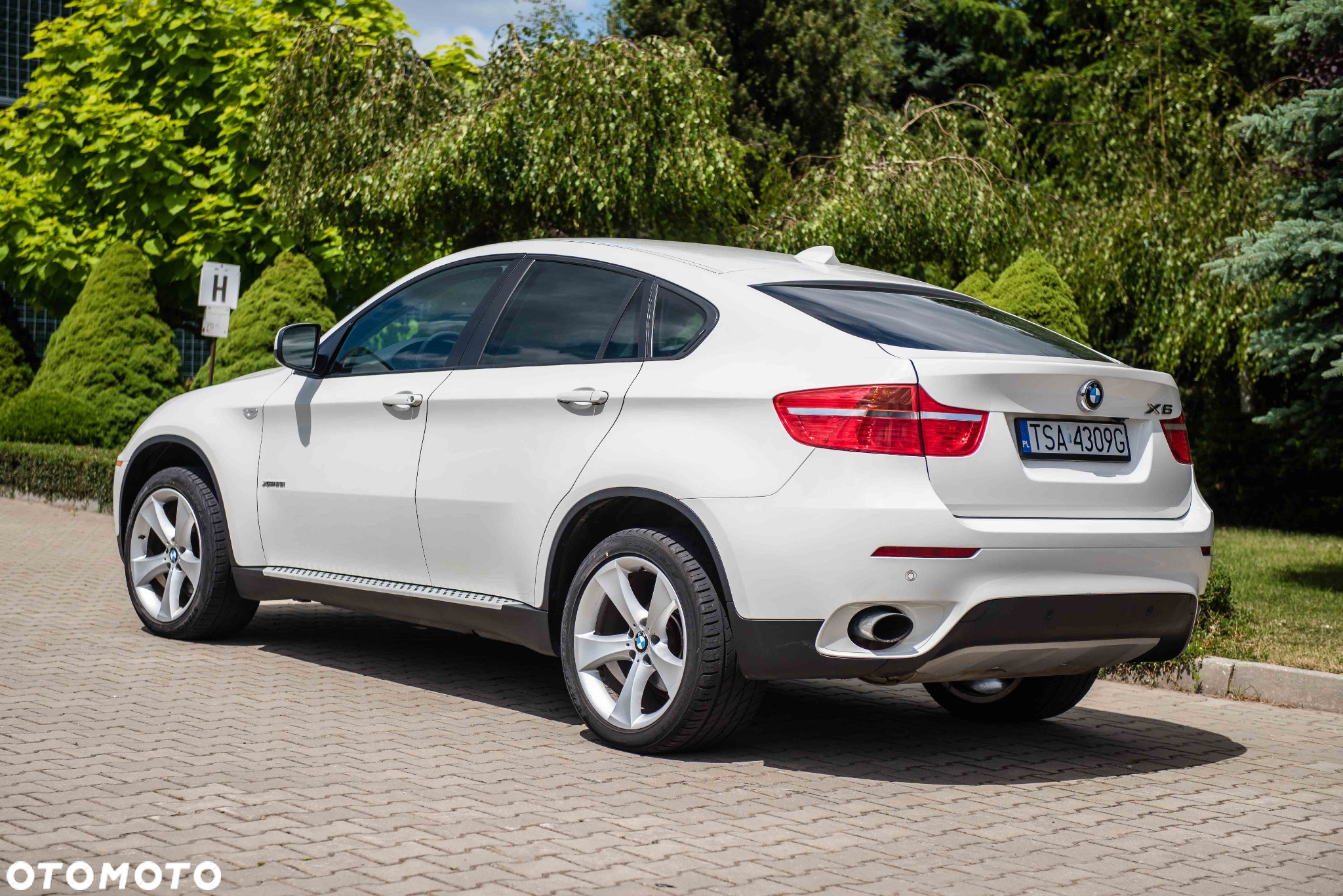 BMW X6 xDrive35i - 13
