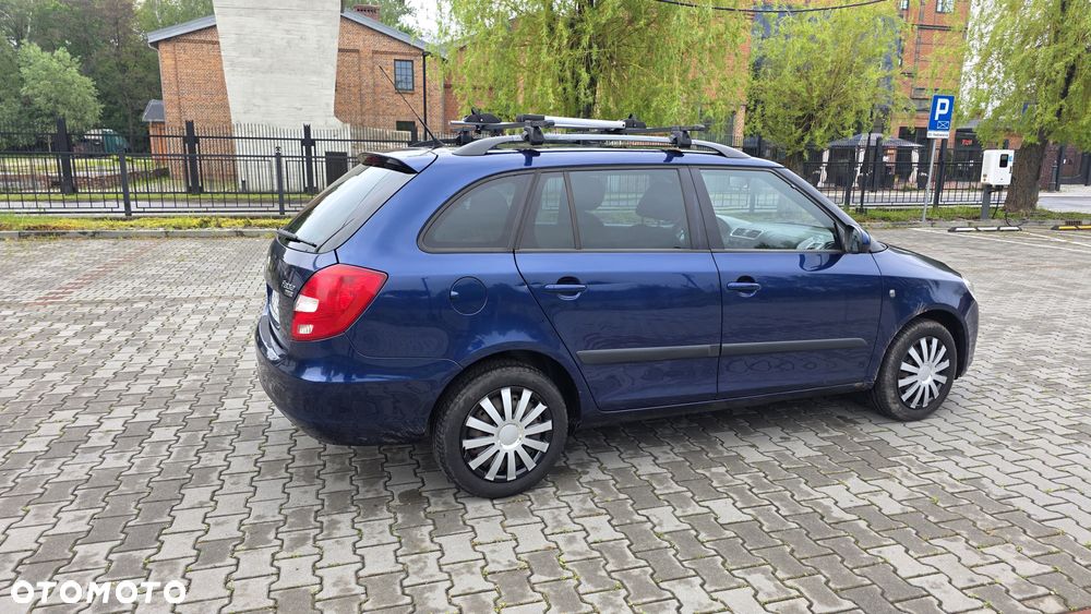 Skoda Fabia 1.6 16V Ambiente - 4