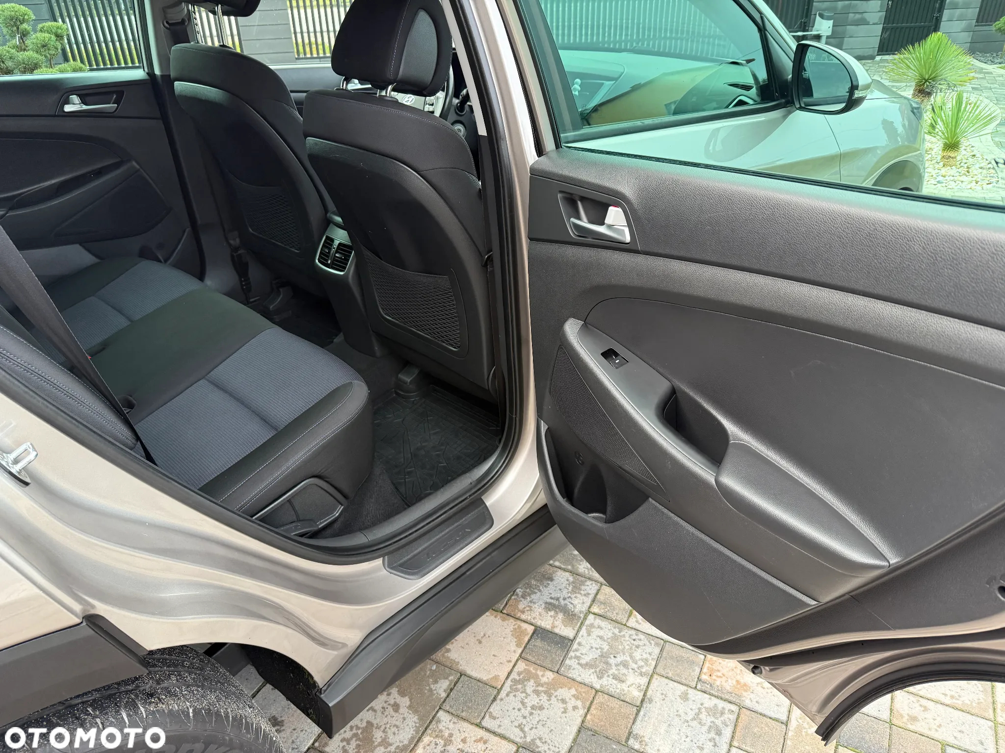 Hyundai Tucson 1.7 CRDI BlueDrive Comfort 2WD - 22