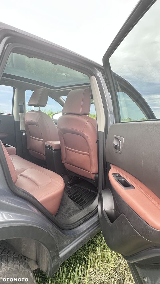 Nissan Qashqai 2.0 4x4 Tekna Premium CVT - 4