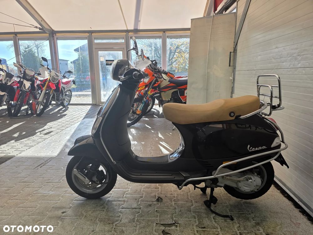 Piaggio Vespa - 19