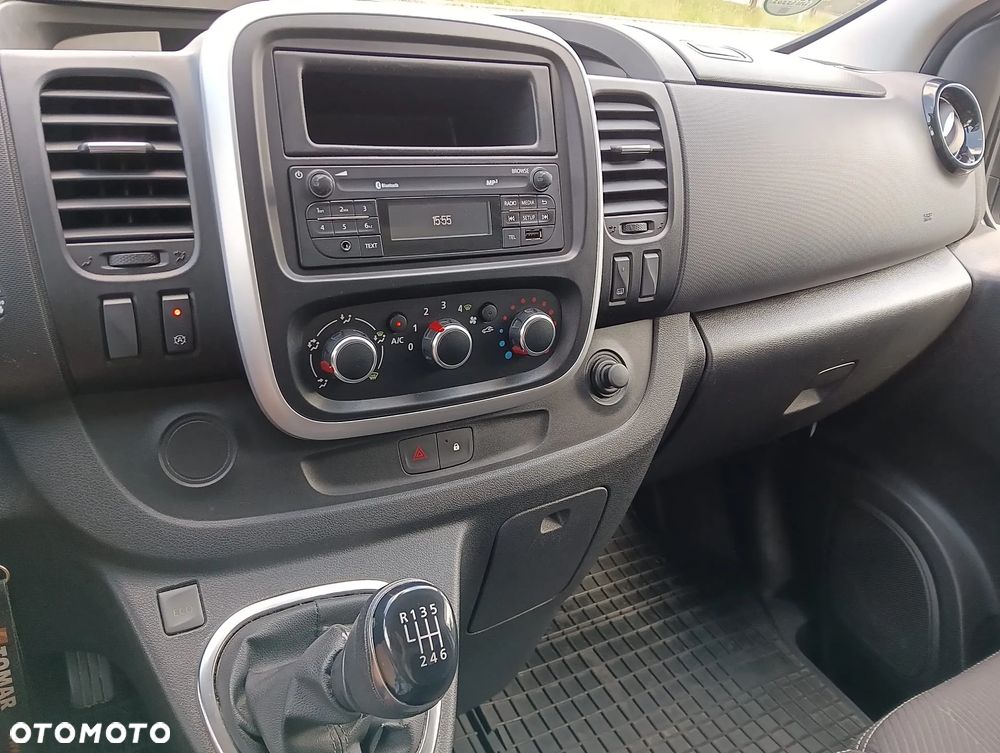 Renault TRAFIC - 10