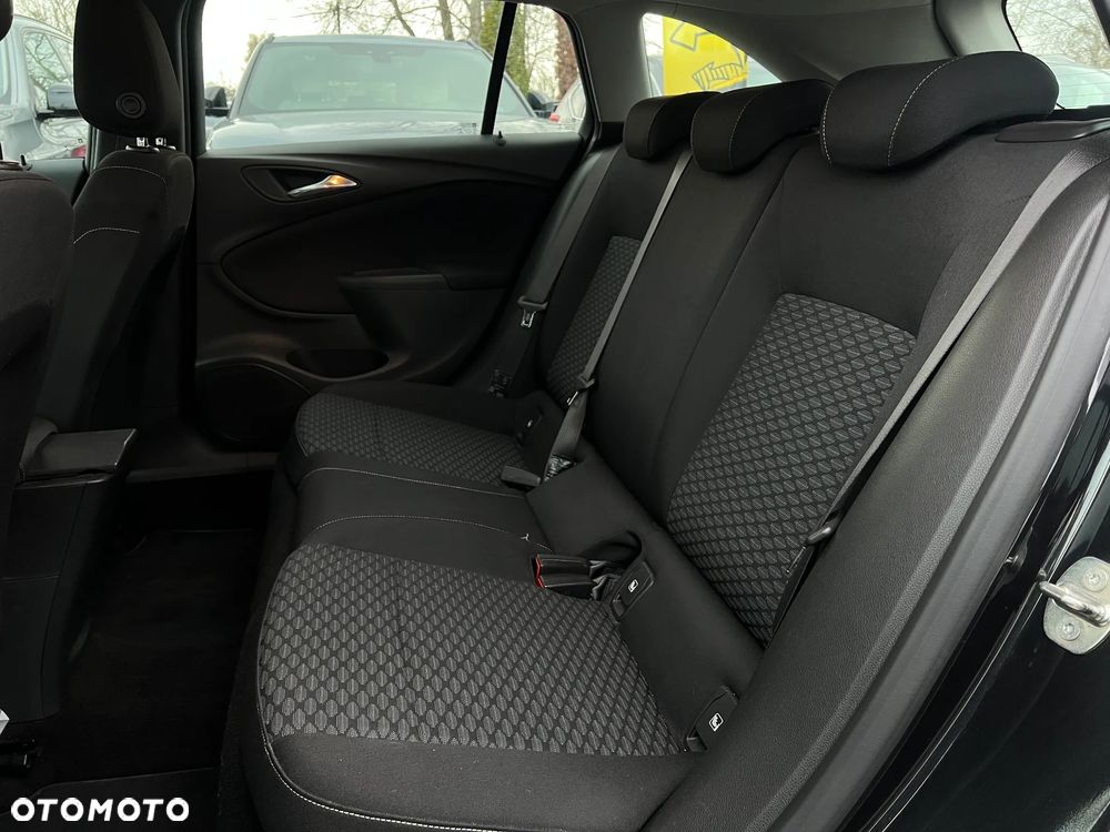 Opel Astra - 18