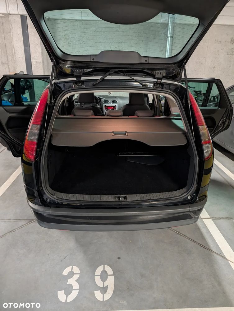 Ford Focus Turnier 2.0 16V Fun X - 10