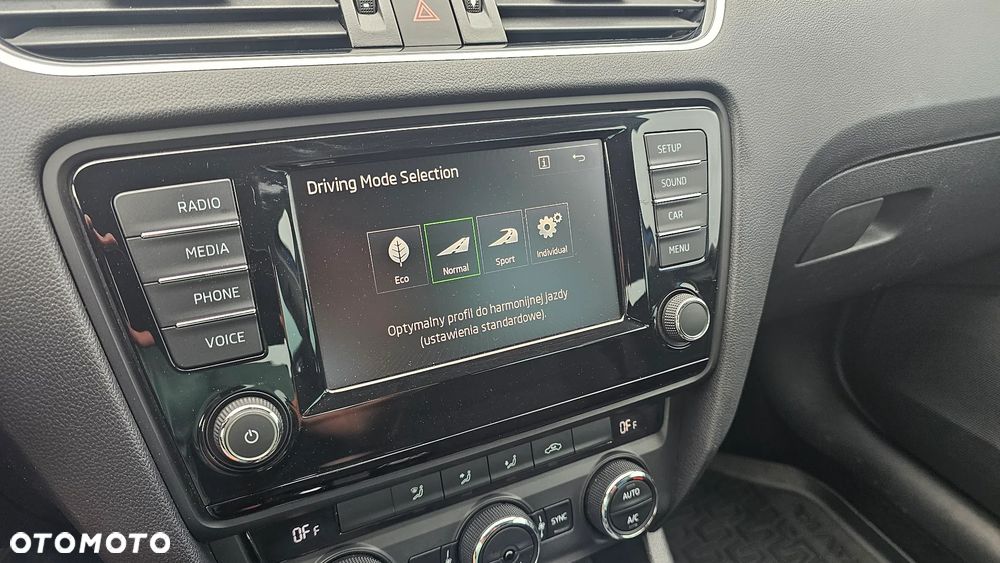 Skoda Octavia 1.8 TSI Style - 20