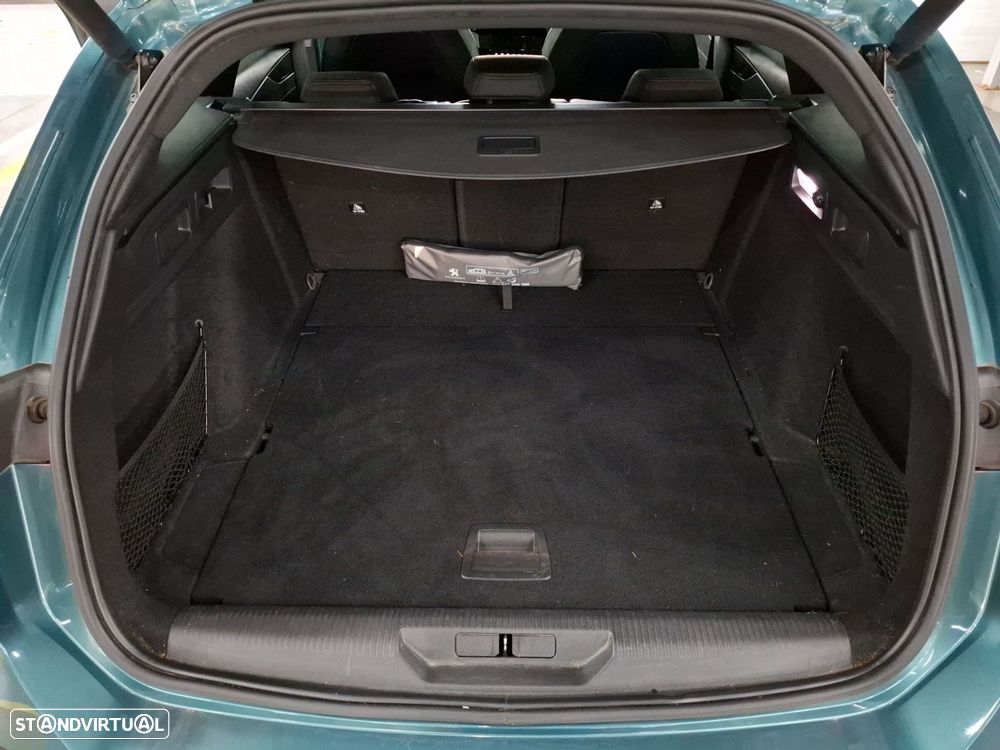 Peugeot 308 SW 1.5 BlueHDi GT EAT8 - 22