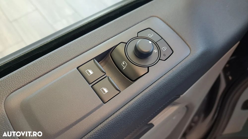Ford NEW TRANSIT CUSTOM VAN L2H1 T320 TREND FWD - 37