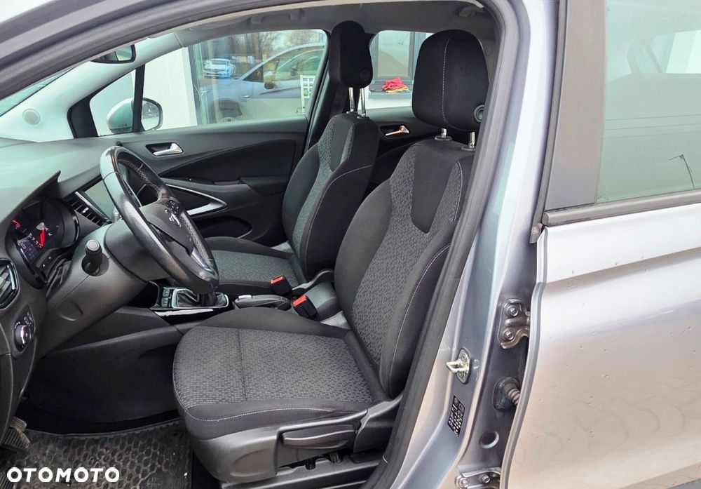 Opel Crossland - 10