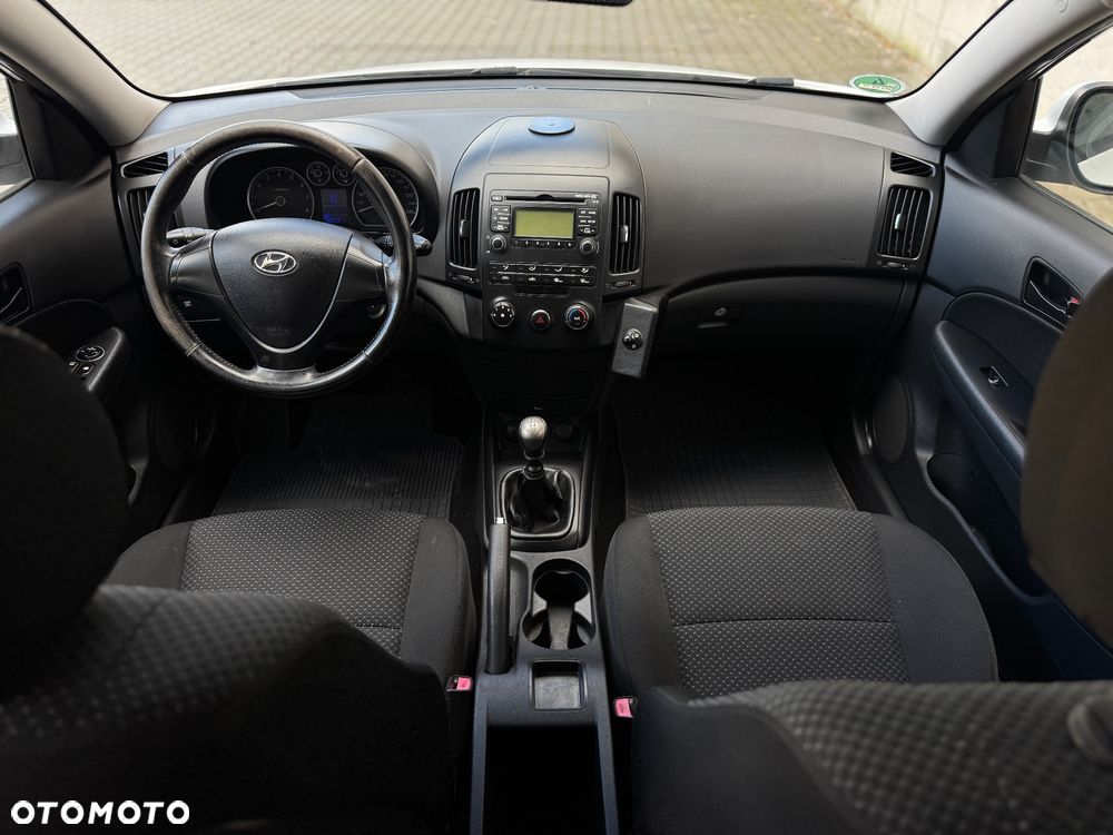 Hyundai i30 1.4 Classic + - 24