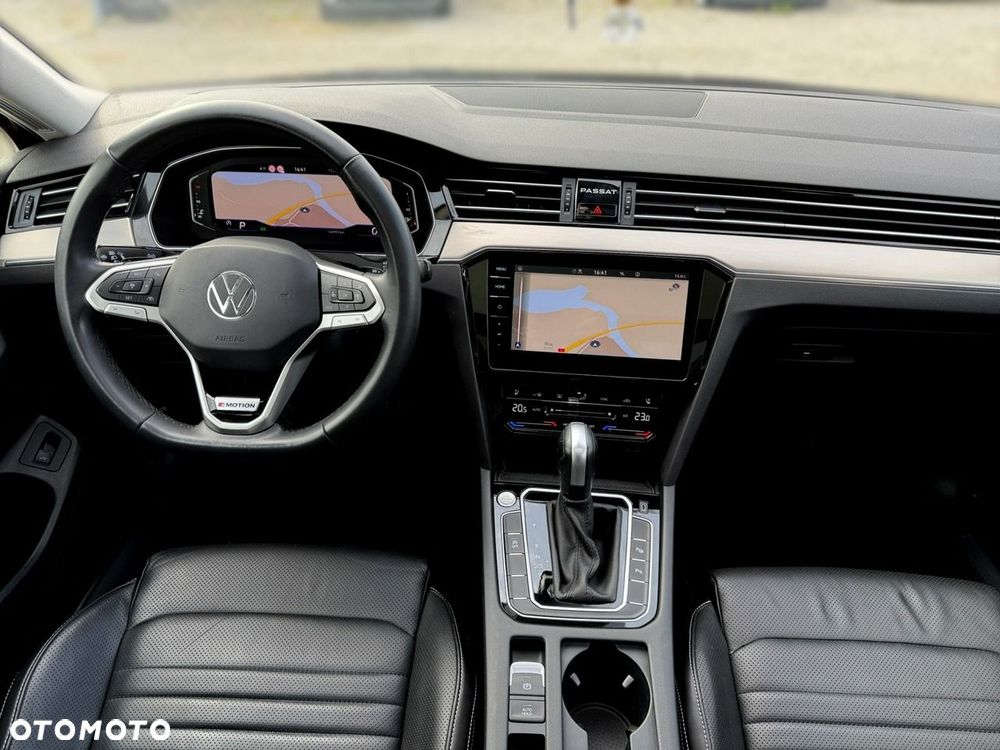 Volkswagen Passat - 21