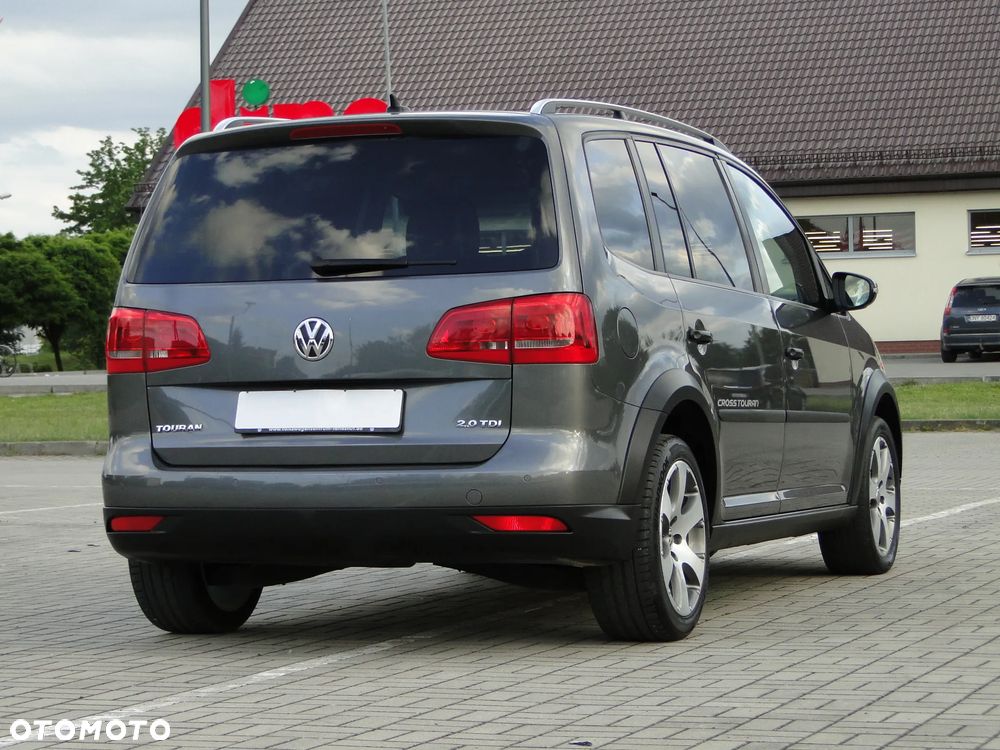 Volkswagen Touran 2.0 TDI DPF Cross - 9