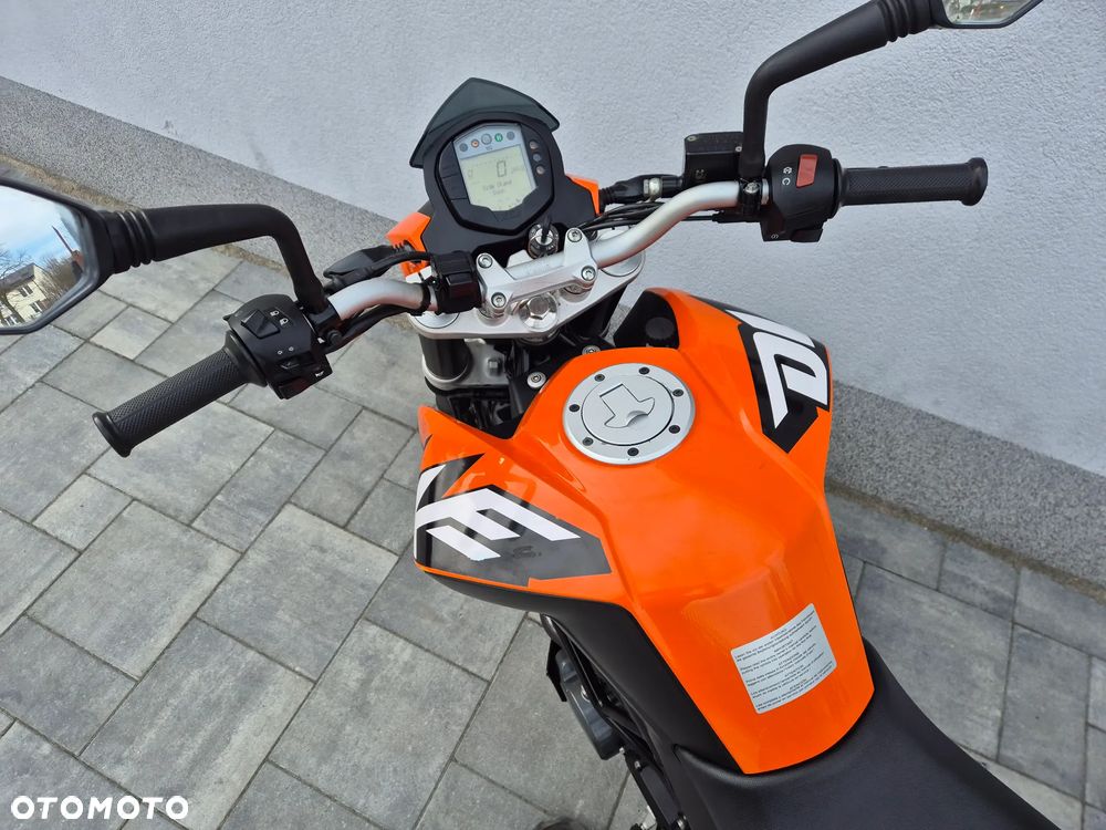 KTM Duke - 5