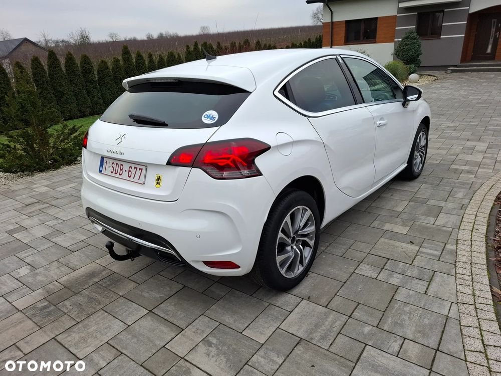 Citroën DS4 HDi 110 SoChic - 14