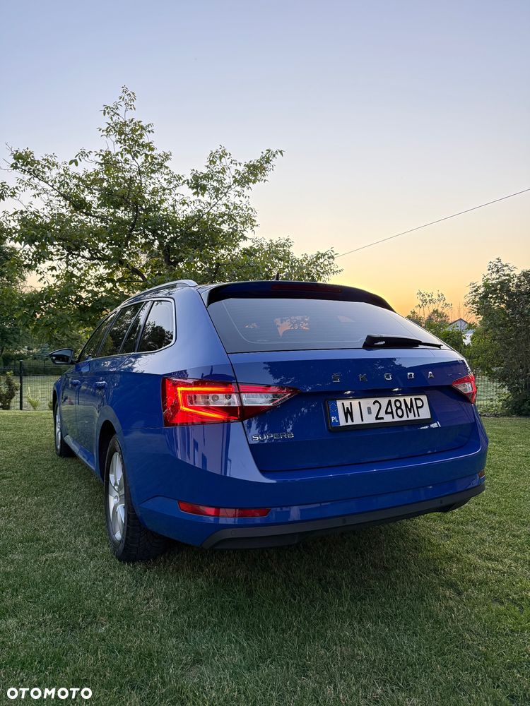 Skoda Superb 2.0 TDI SCR Ambition DSG - 13