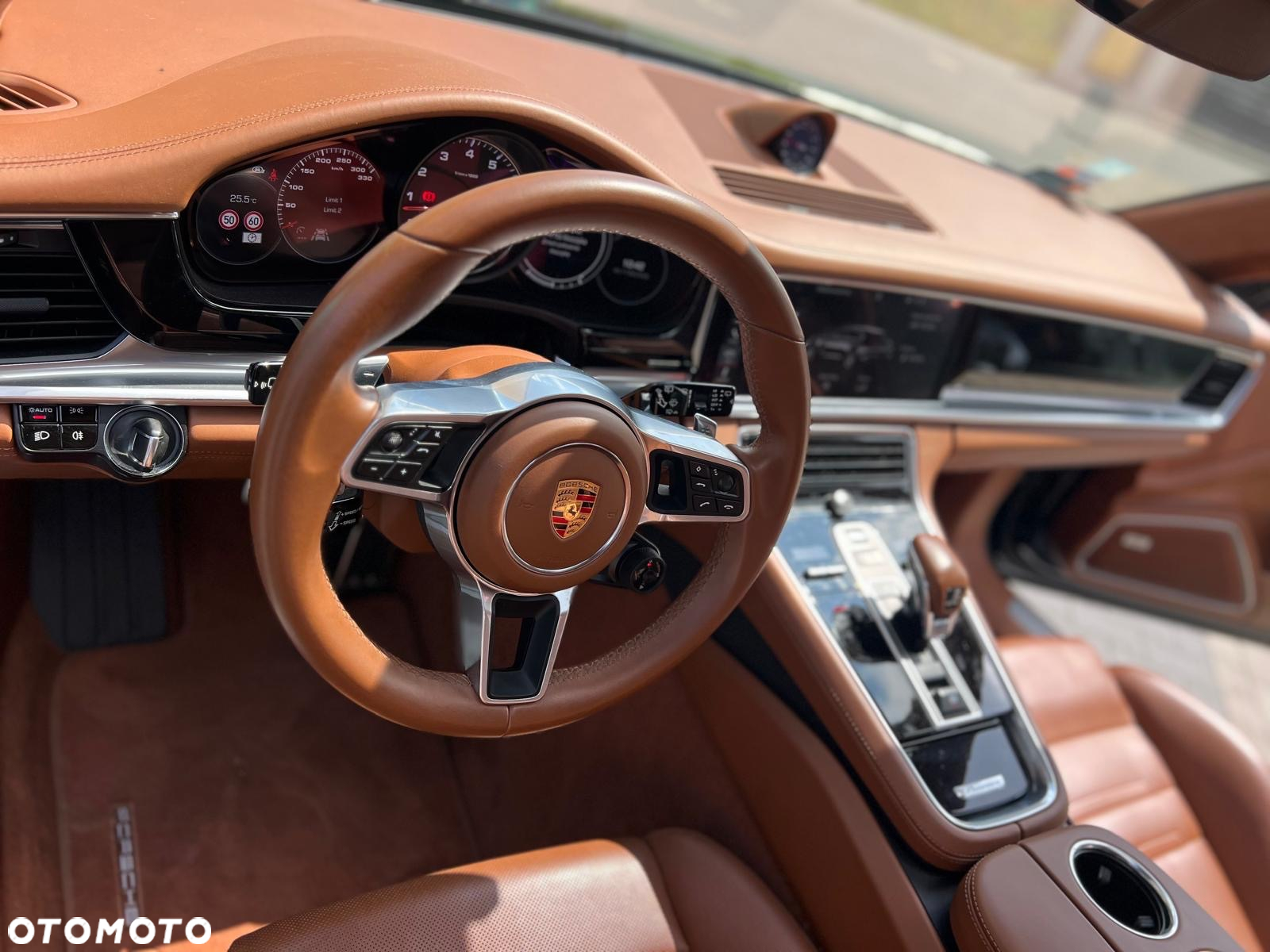 Porsche Panamera 4S Sport Turismo - 18