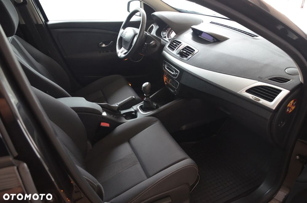 Renault Megane TCe 130 Expression - 29