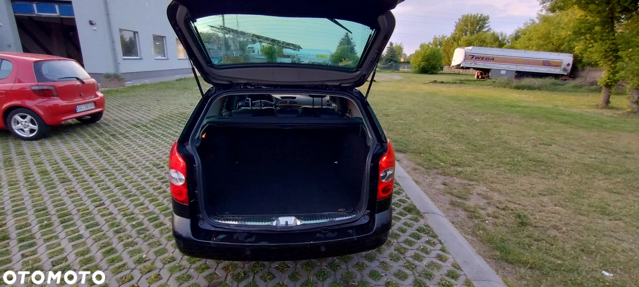 Renault Laguna 2.0 Turbo Initiale - 13
