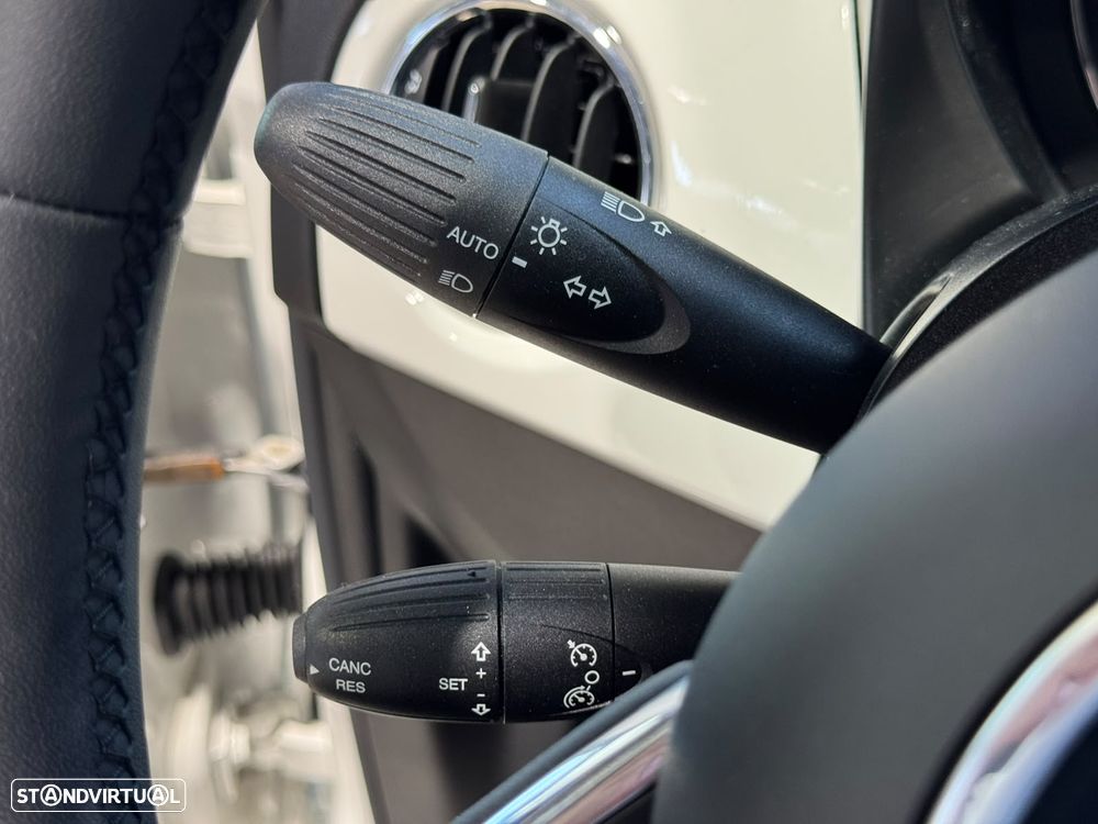 Fiat 500 1.0 Hybrid Lounge - 11