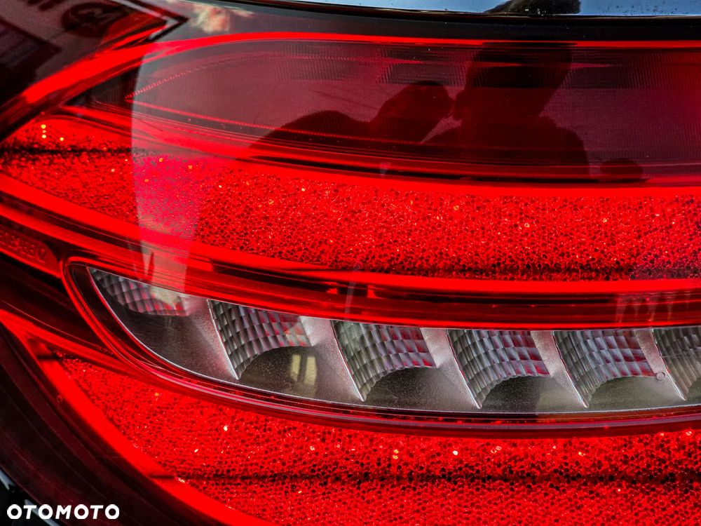 Mercedes-Benz Klasa E 220 d 9G-TRONIC - 14