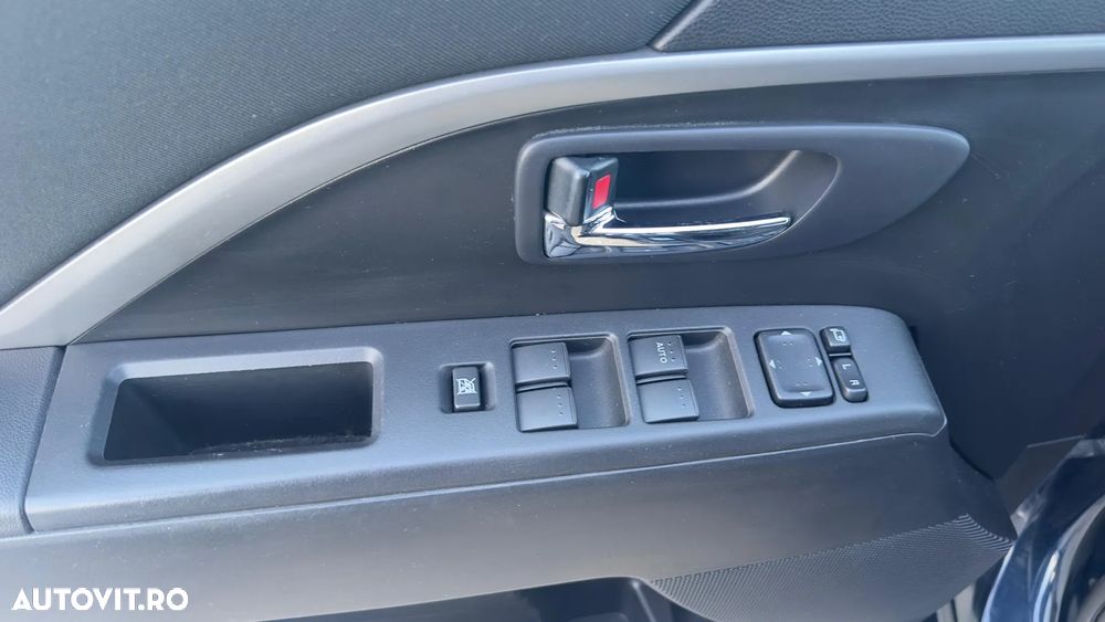 Mazda 5 CD116 Takumi - 28