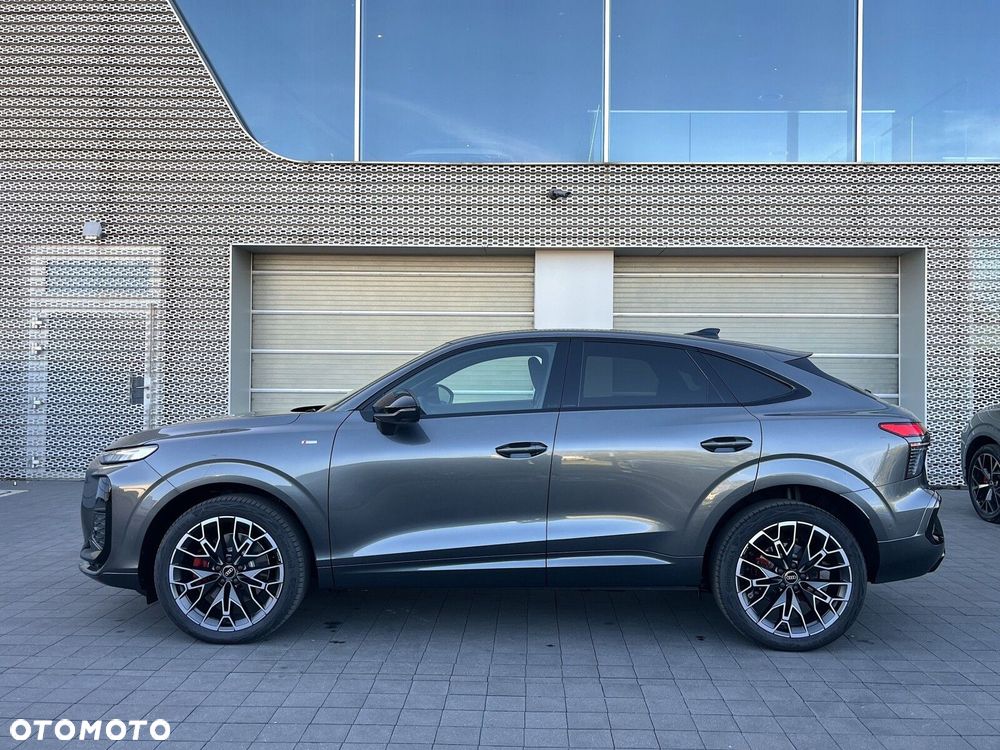 Audi Q3 Sportback - 8