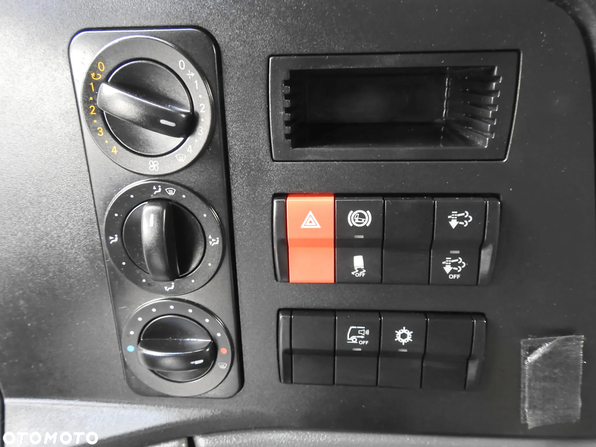 Mercedes-Benz ATEGO 12.24 KONTENER WINDA 18 PALET TEMPOMAT KLIMATYZACJA AUTOMAT BLIŹNIACZE KOŁA 7698KM [ 929526 ] - 35