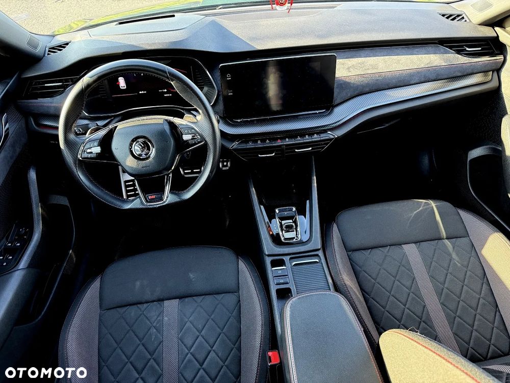 Skoda Octavia 2.0 TDI DSG RS - 6