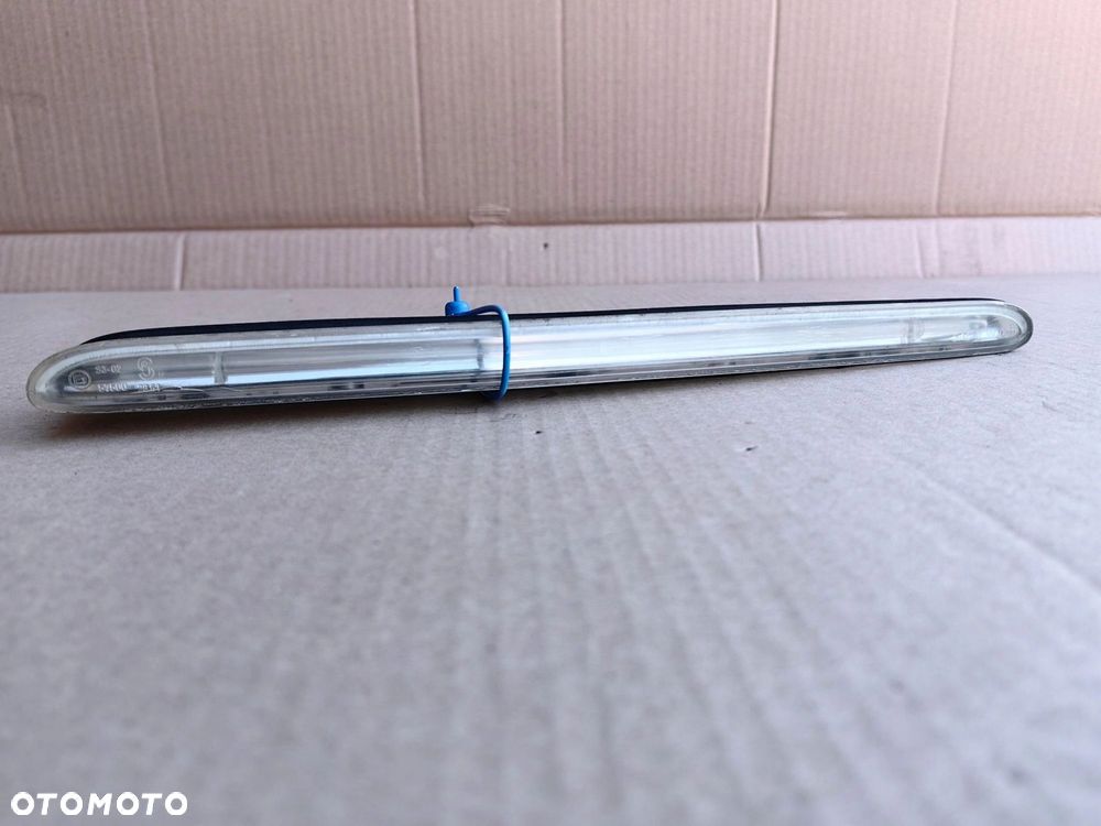 Trzecie światło stop w klapę BMW 3 e46 cabrio BIAŁE 6917614 LED - 1