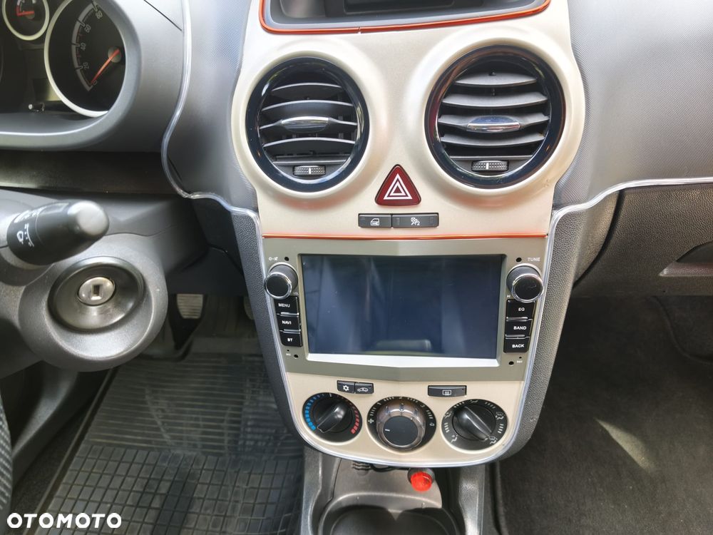 Opel Corsa 1.2 16V Cosmo - 5