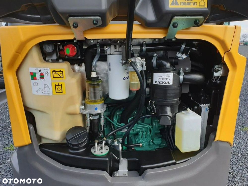 Volvo ECR25D NOWA DOSTĘPNA OD RĘKI, SZYBKOZŁĄCZE, DŁUGIE RAMIĘ, OBRÓT W OBRYSIE - 21