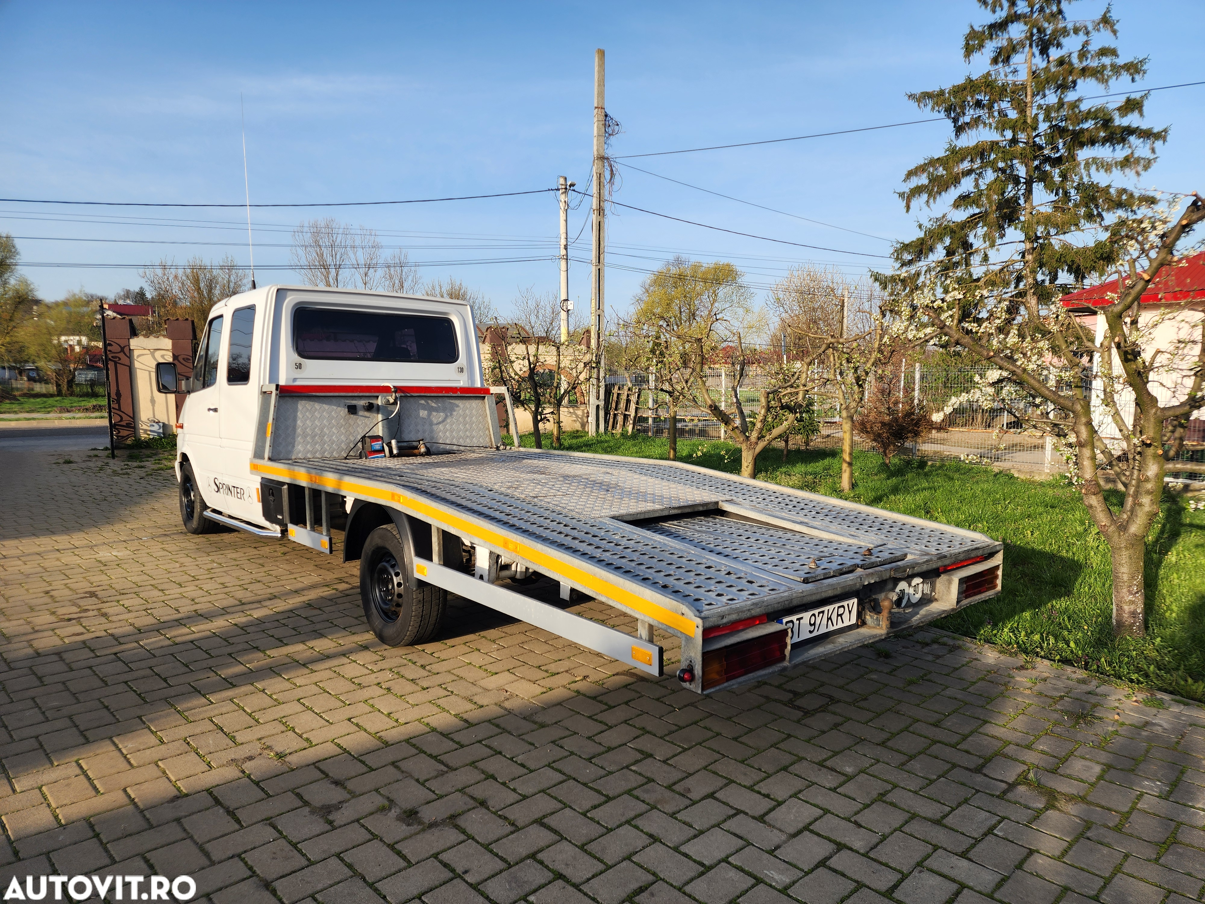 Mercedes-Benz Sprinter - 4